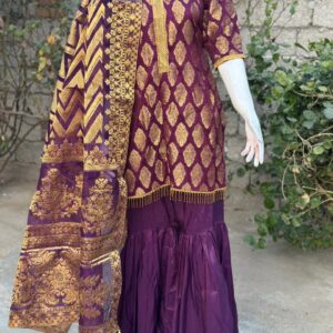 Royal Elegance in deep purple